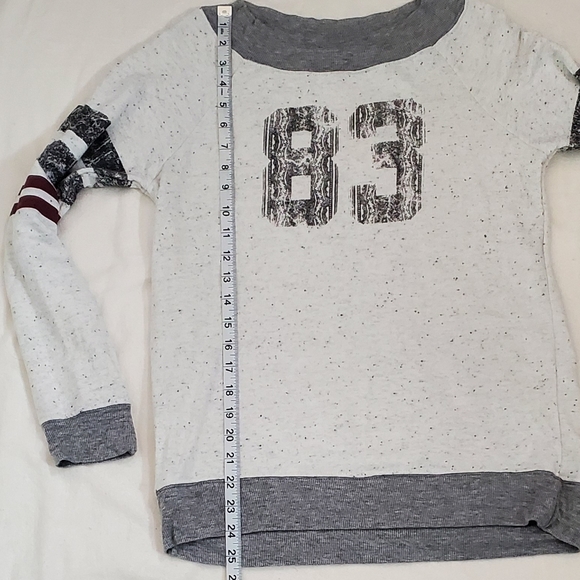 Maurices Sweatshirt - Picture 7 of 7